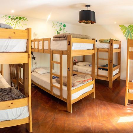 Rainbow Hostel Lima Bagian luar foto