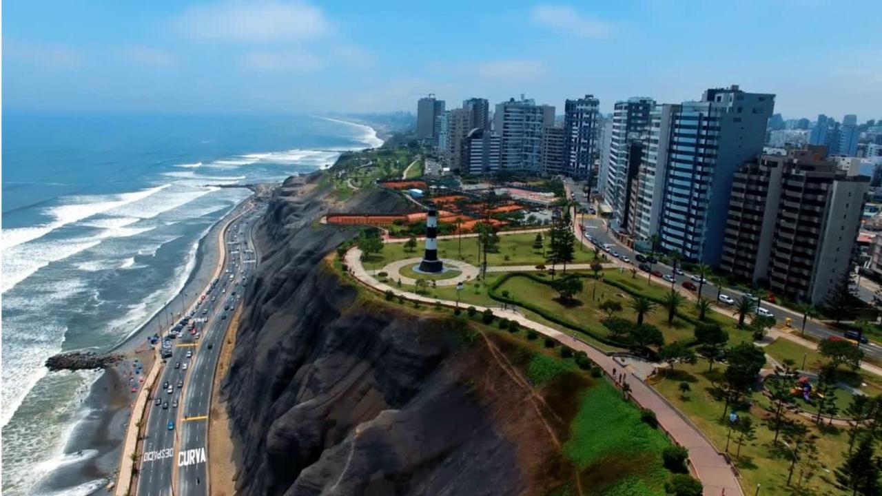 Rainbow Hostel Lima Bagian luar foto