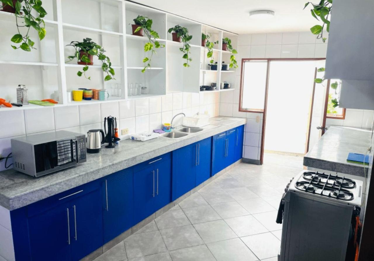 Rainbow Hostel Lima Bagian luar foto