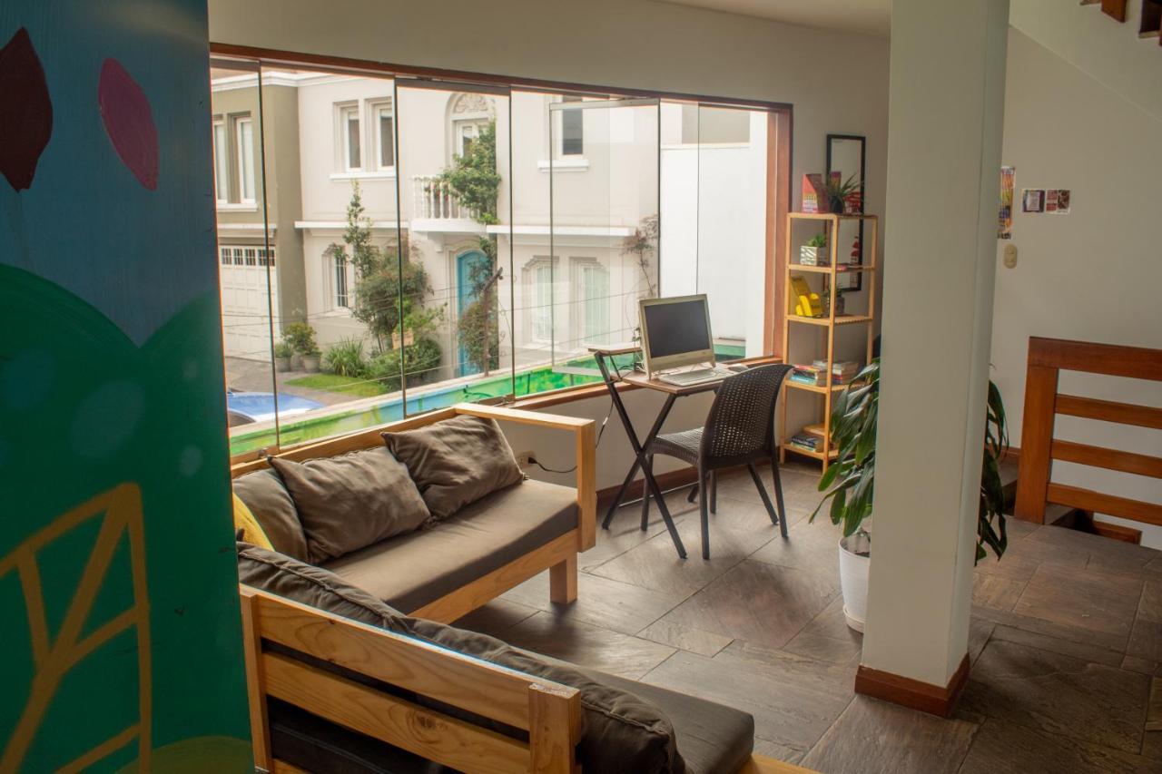 Rainbow Hostel Lima Bagian luar foto