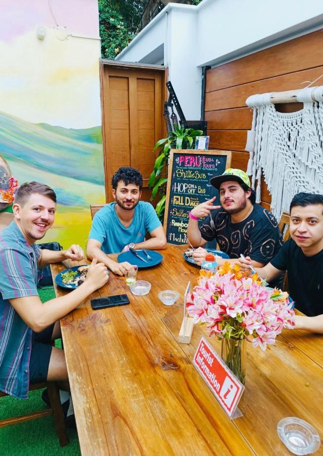 Rainbow Hostel Lima Bagian luar foto