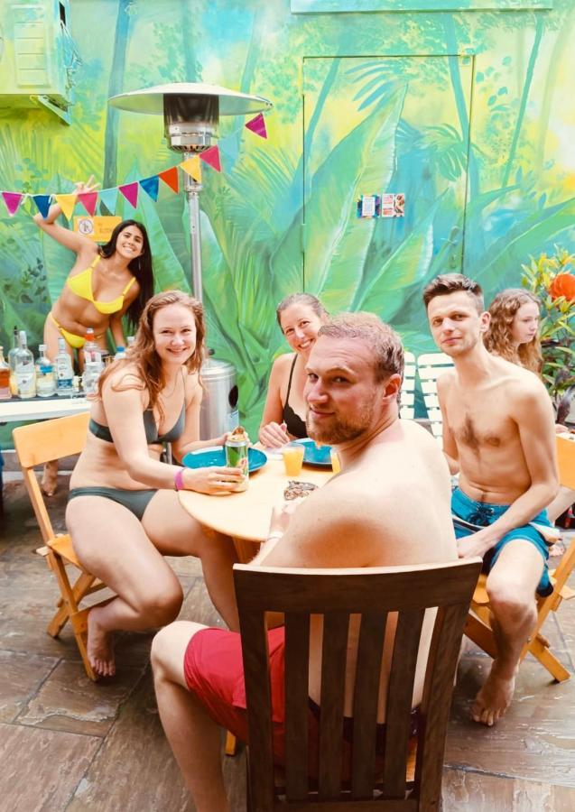 Rainbow Hostel Lima Bagian luar foto